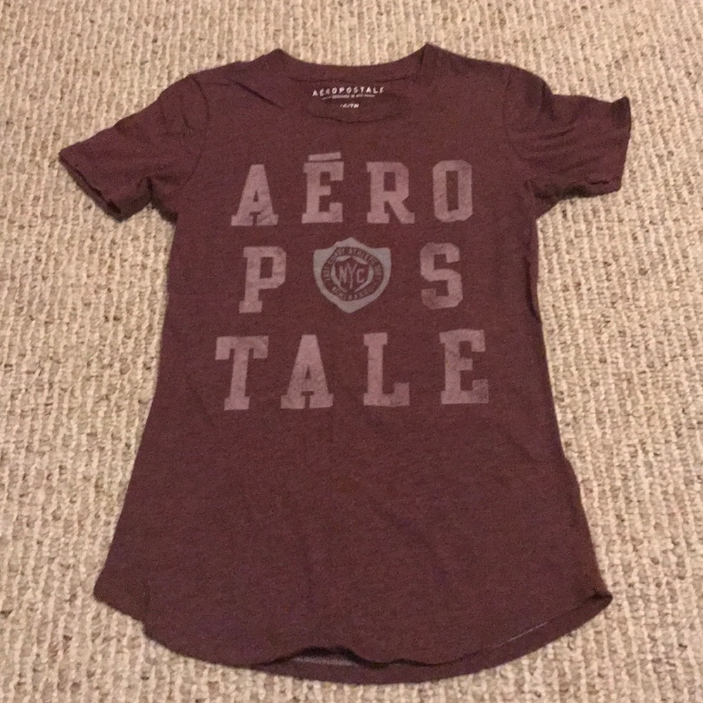 maroon aeropostale t-shirt